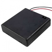 AA-4 Четыре батареи с выключателем, закрытый.