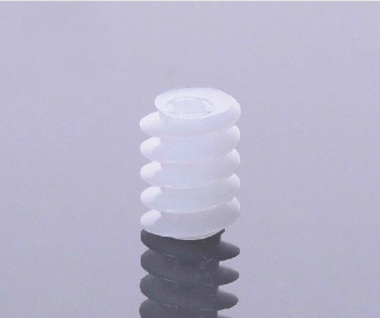 Червяк пластиковый 3*4,5